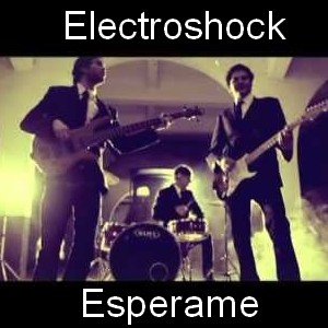 Letra y acordes de guitarra y piano