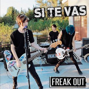 Freak Out - Si Te Vas Letra y acordes de guitarra y piano