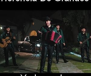 Letra y acordes de guitarra y piano