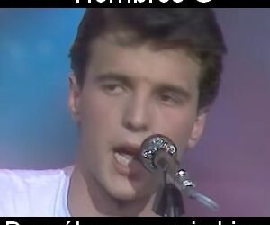 Letra y acordes de guitarra y piano