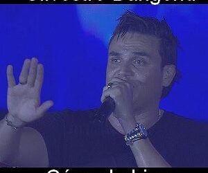 Letra y acordes de guitarra y piano