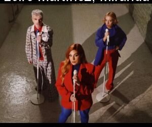 Letra y acordes de guitarra y piano