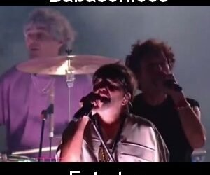 Letra y acordes de guitarra y piano