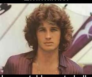 Letra y acordes de guitarra y piano