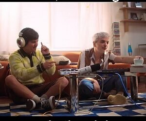 Letra y acordes de guitarra y piano