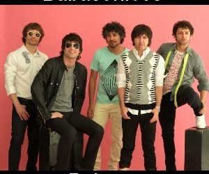 Letra y acordes de guitarra y piano