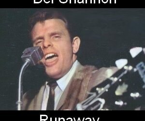 Letra y acordes de guitarra y piano