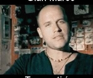 Letra y acordes de guitarra y piano