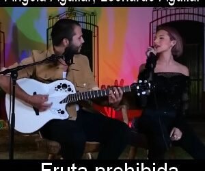 Letra y acordes de guitarra y piano