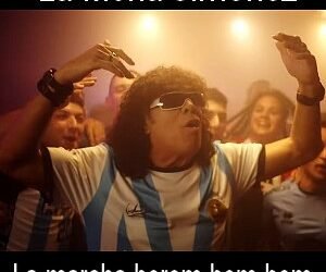 Letra y acordes de guitarra y piano
