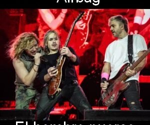 Letra y acordes de guitarra y piano
