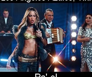Letra y acordes de guitarra y piano