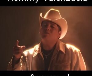 Letra y acordes de guitarra y piano
