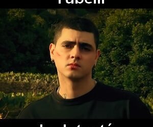 Letra y acordes de guitarra y piano